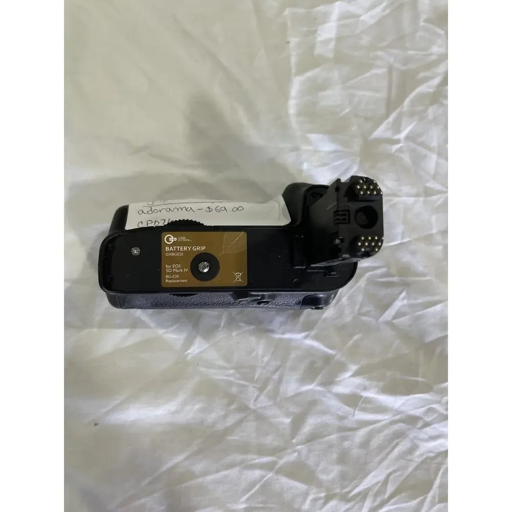 Green Extreme Battery Grip GXBGE20 for Canon EOS 5D Mark IV BG-E20